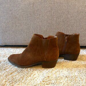 Kenzie Cognac Suede Boots 6.5 – Great Condition